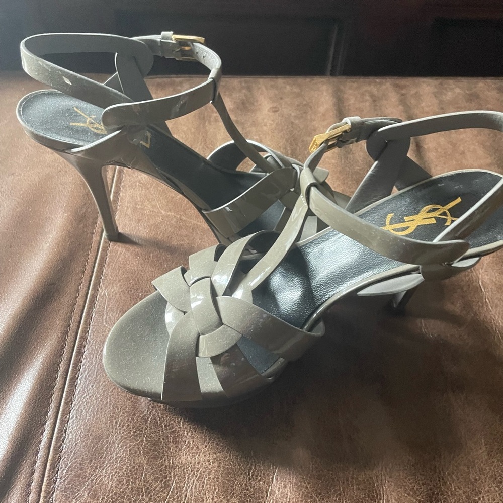Yves Saint Laurent Tribune Platform Sandals Taupe / Grey Strappy Heels